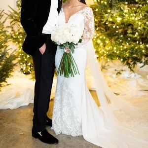 Pronovias Atelier wedding gown WITH veil